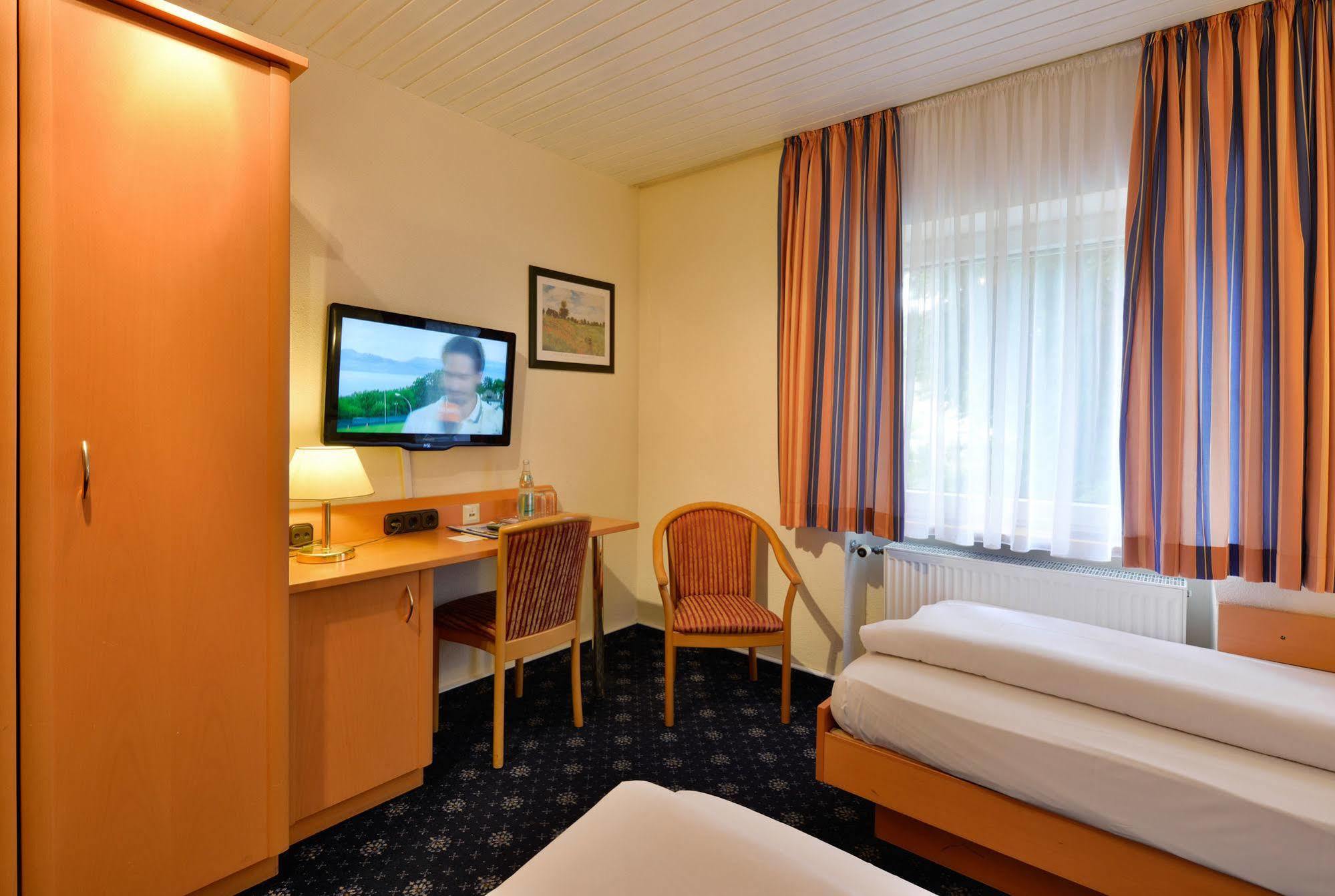 Boutique Hotel Erb Muenchen Parsdorf 바터스테튼 외부 사진